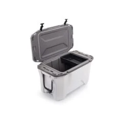 Camco Currituck 30 Quart White/Gray Cooler